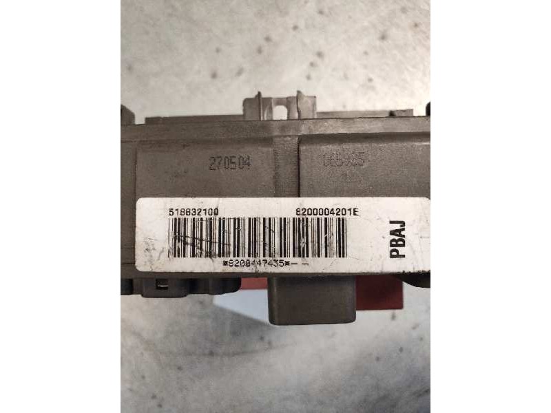 Recambio de caja reles / fusibles para renault laguna ii (bg0) 1.6 referencia OEM IAM 518832100 8200447435 PBAJ