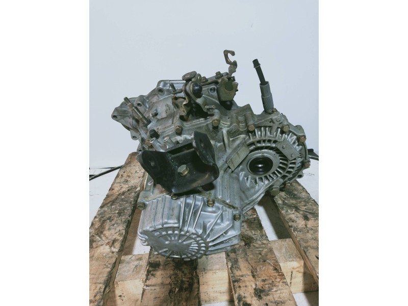 Recambio de caja cambios para hyundai lantra berlina (rd) 1.9 d gls referencia OEM IAM JX2073 599678 