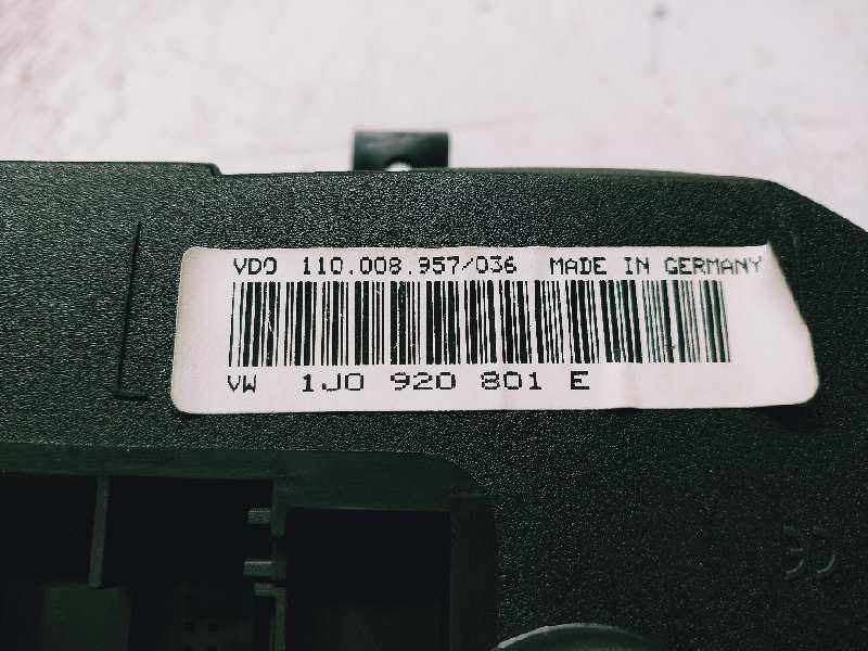 Recambio de cuadro instrumentos para volkswagen bora berlina (1j2) conceptline referencia OEM IAM 110008957 110008036 1J0920801E