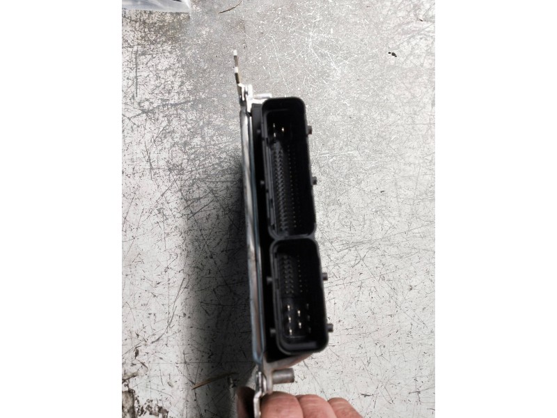 Recambio de centralita motor uce para kia sorento 2.5 crdi vgt ex1 referencia OEM IAM 0281011579 391004A810 