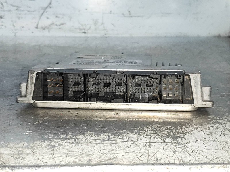 Recambio de centralita motor uce para bmw serie 7 (e65/e66) 735i referencia OEM IAM 0261209002 7523523 