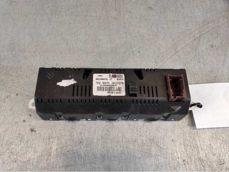 Recambio de pantalla multifuncion para citroen c4 coupe vtr plus referencia OEM IAM 966464438002 NS469169 
