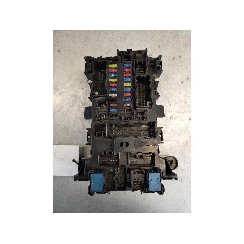 Recambio de caja reles / fusibles para suzuki grand vitara jb (jt) 1.9 ddis turbodiesel referencia OEM IAM 10797B10 64J2 