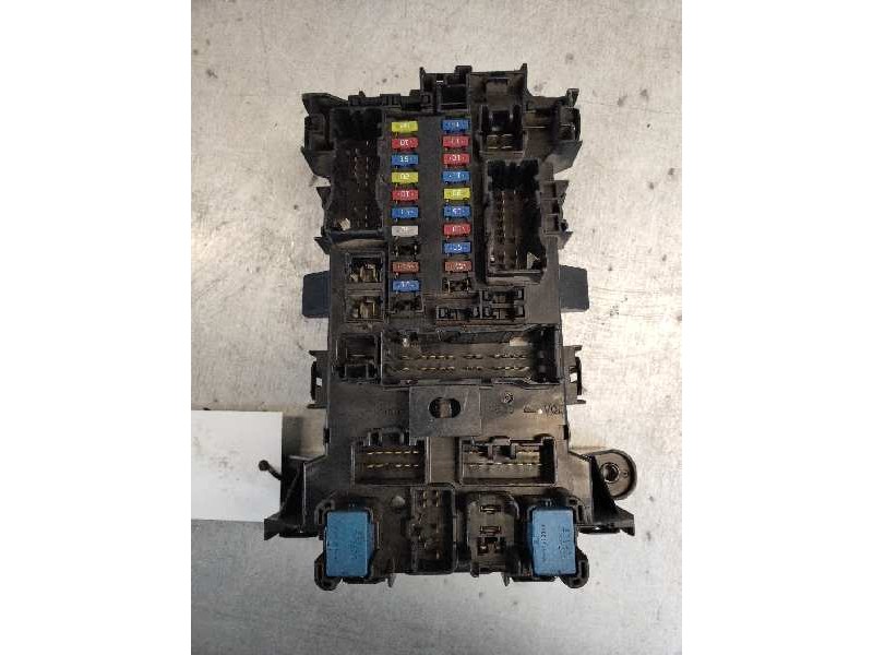 Recambio de caja reles / fusibles para suzuki grand vitara jb (jt) 1.9 ddis turbodiesel referencia OEM IAM 10797B10 64J2 