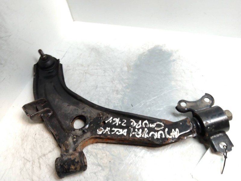 Recambio de brazo suspension inferior delantero derecho para hyundai coupe (j2) 2.0 16v cat referencia OEM IAM   