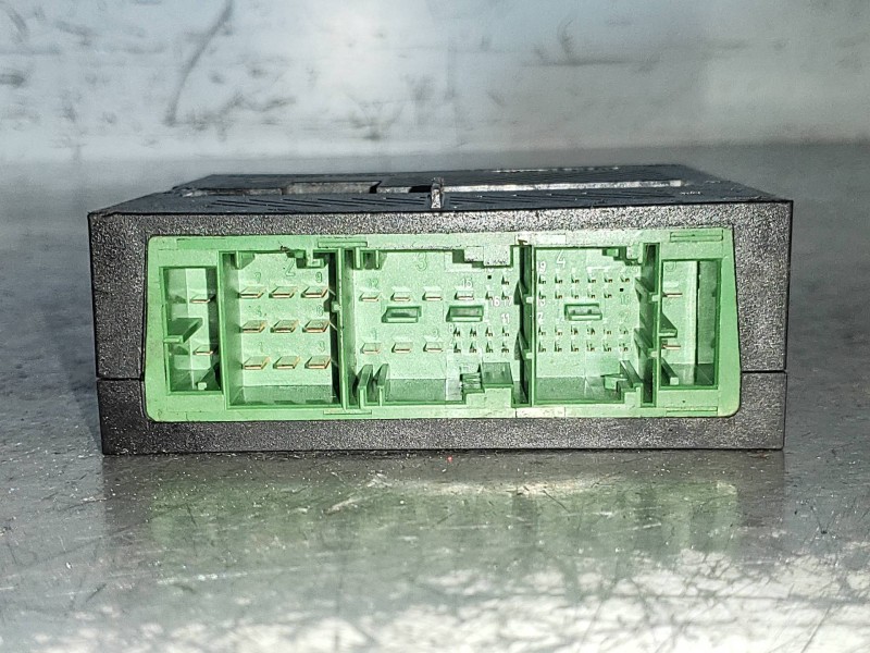 Recambio de caja reles / fusibles para bmw serie 7 (e65/e66) 735i referencia OEM IAM 7510638 13943701 