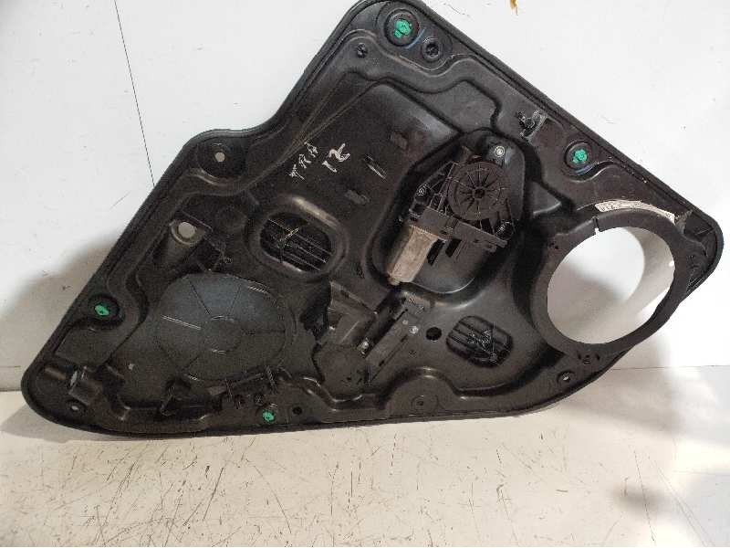 Recambio de elevalunas trasero izquierdo para jeep gr.cherokee (wk) 3.0 crd limited referencia OEM IAM 68231069AD 6737850 680792