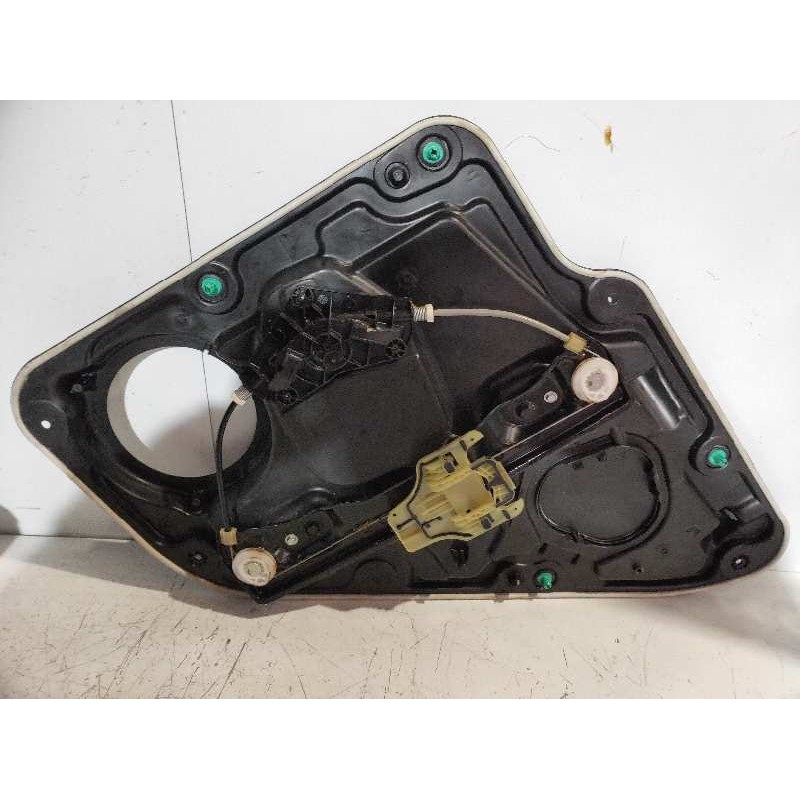 Recambio de elevalunas trasero izquierdo para jeep gr.cherokee (wk) 3.0 crd limited referencia OEM IAM 68231069AD 6737850 680792