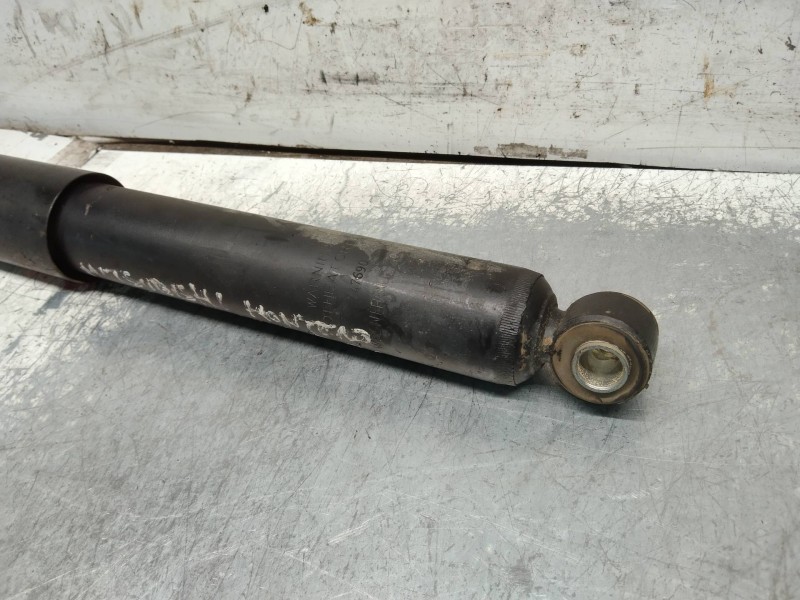 Recambio de amortiguador trasero derecho para mitsubishi montero (v20/v40) 2.8 turbodiesel referencia OEM IAM   