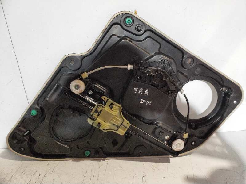 Recambio de elevalunas trasero derecho para jeep gr.cherokee (wk) 3.0 crd limited referencia OEM IAM 68231068AD 6737850 68079288