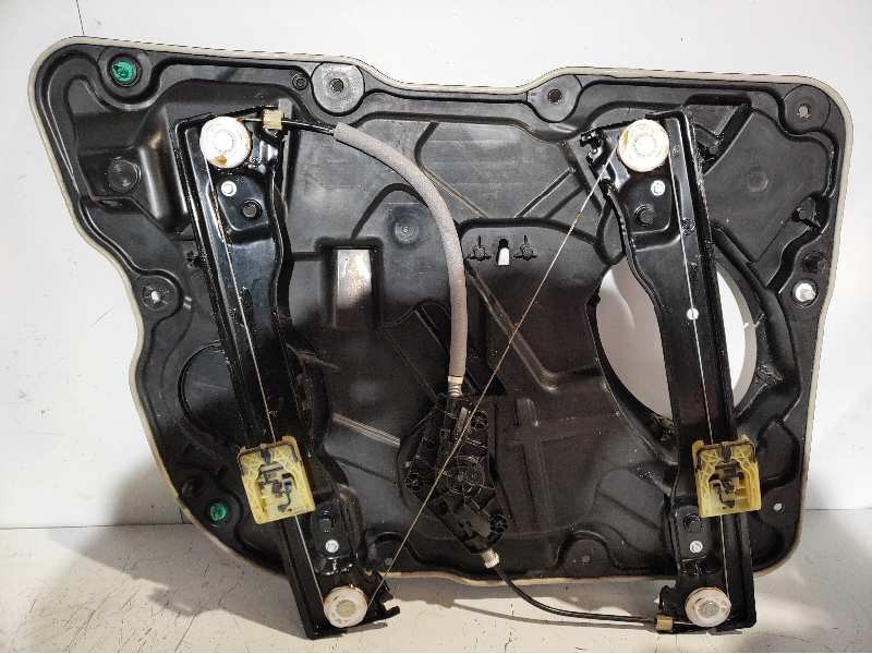 Recambio de elevalunas delantero derecho para jeep gr.cherokee (wk) 3.0 crd limited referencia OEM IAM P683116558AC 28415665 680