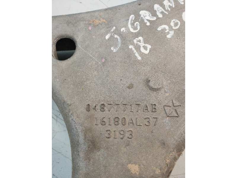 Recambio de brazo suspension inferior delantero izquierdo para jeep gr.cherokee (wk) 3.0 crd limited referencia OEM IAM 04877717
