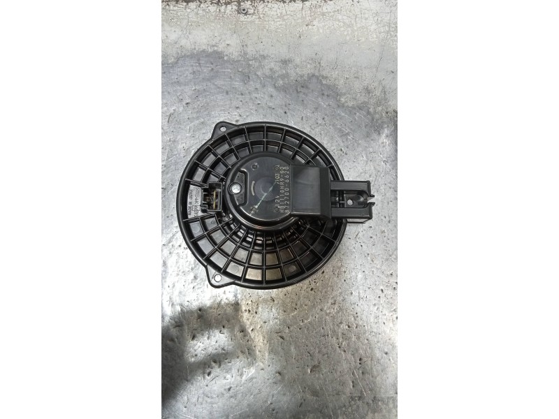 Recambio de motor calefaccion para mazda cx-30 selection 2wd referencia OEM IAM 8727006620  