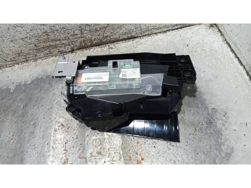 Recambio de pantalla multifuncion para mazda cx-30 selection 2wd referencia OEM IAM   