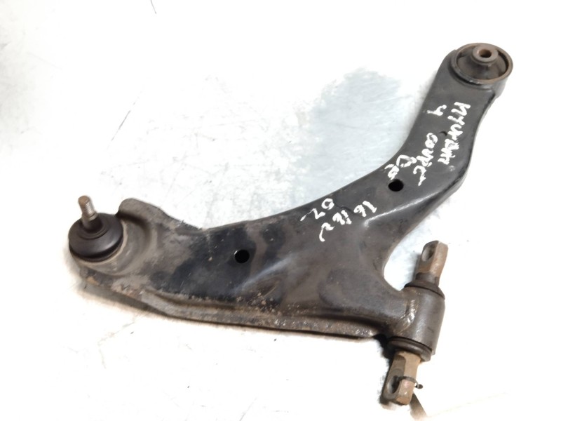 Recambio de brazo suspension inferior delantero derecho para hyundai coupe (gk) 1.6 fx referencia OEM IAM   