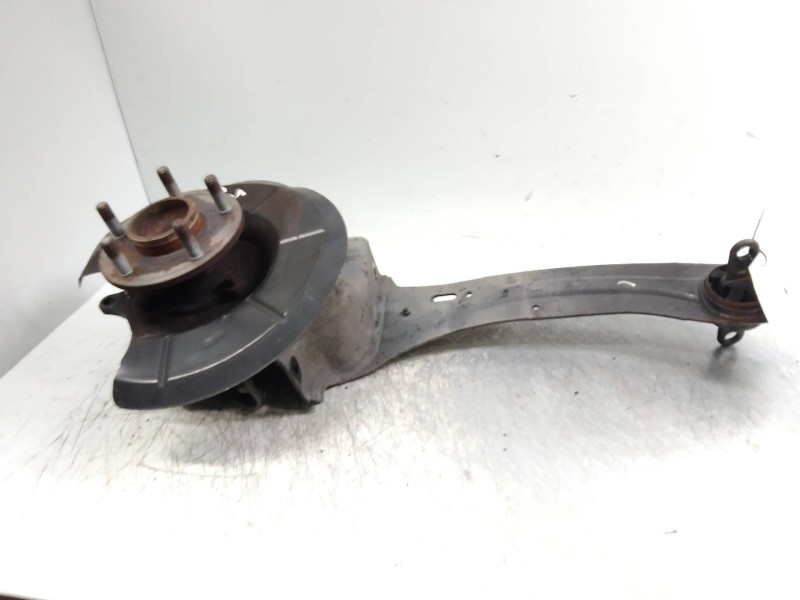 Recambio de mangueta trasera izquierda para volvo v50 familiar 2.0 diesel cat referencia OEM IAM   