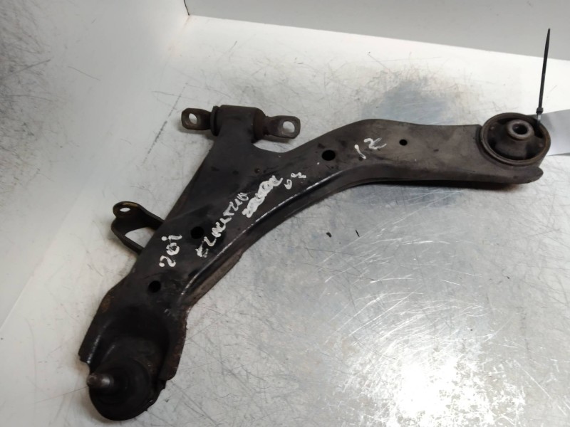 Recambio de brazo suspension inferior delantero izquierdo para hyundai elantra (xd) 2.0 gls (4-ptas.) (2004) referencia OEM IAM 