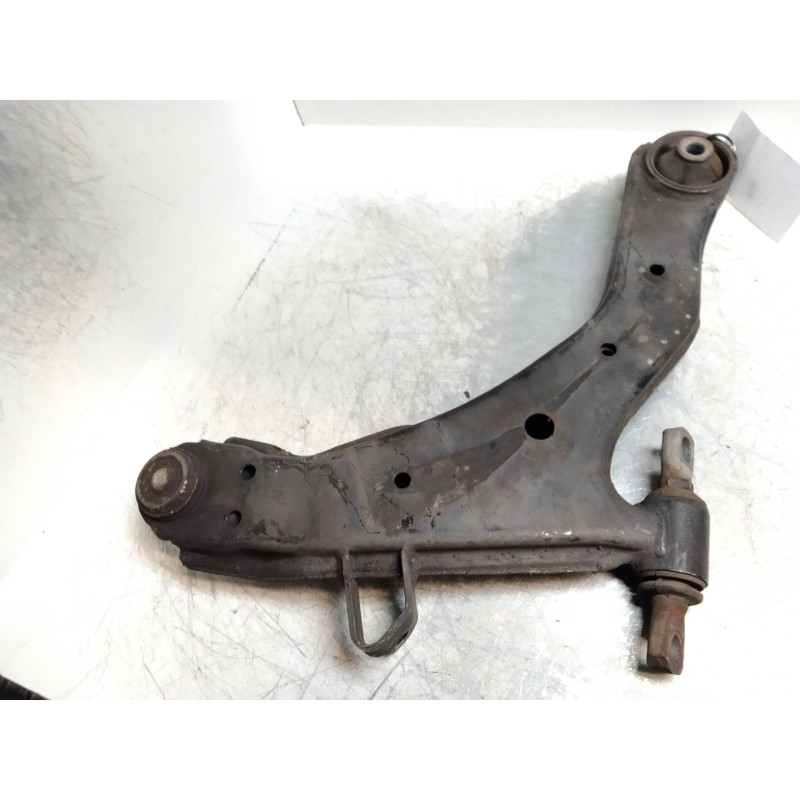 Recambio de brazo suspension inferior delantero izquierdo para hyundai elantra (xd) 2.0 gls (4-ptas.) (2004) referencia OEM IAM 