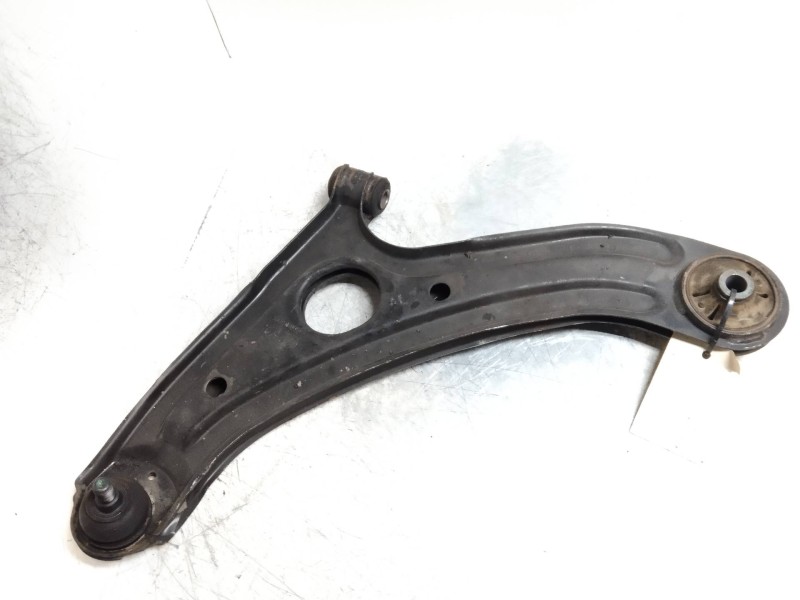 Recambio de brazo suspension inferior delantero izquierdo para hyundai getz (tb) 1.1 referencia OEM IAM   