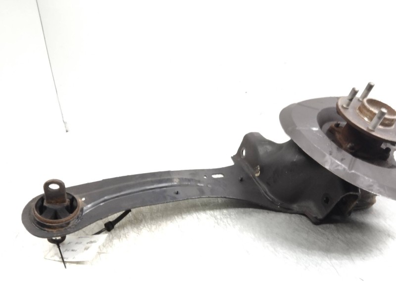 Recambio de mangueta trasera derecha para volvo v50 familiar 2.0 d kinetic referencia OEM IAM   