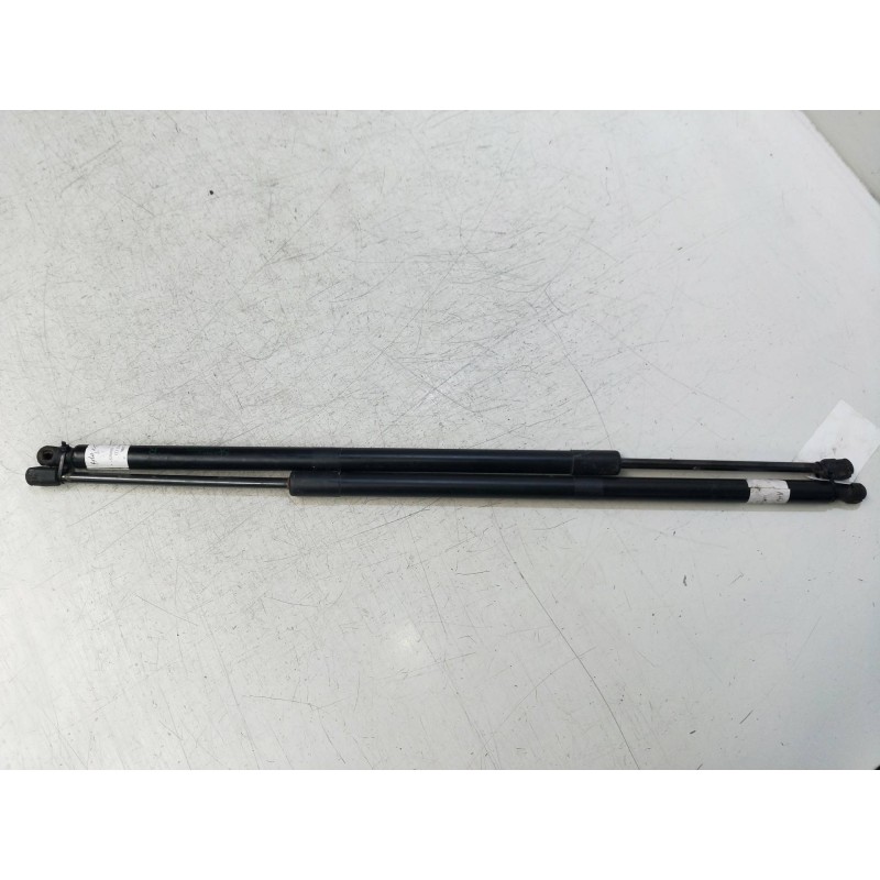 Recambio de amortiguadores maletero / porton para jeep gr.cherokee (wk) 3.0 crd limited referencia OEM IAM 68165050AE  