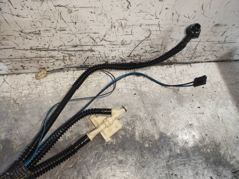 Recambio de bomba combustible para mercedes clase cls (w219) 320 cdi (219.322) referencia OEM IAM 0580303018 A2114701694 