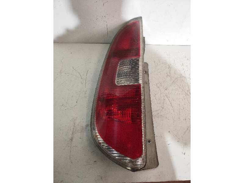 Recambio de piloto trasero izquierdo para skoda praktik 1.4 tdi referencia OEM IAM 5J7945095 5J7945111 