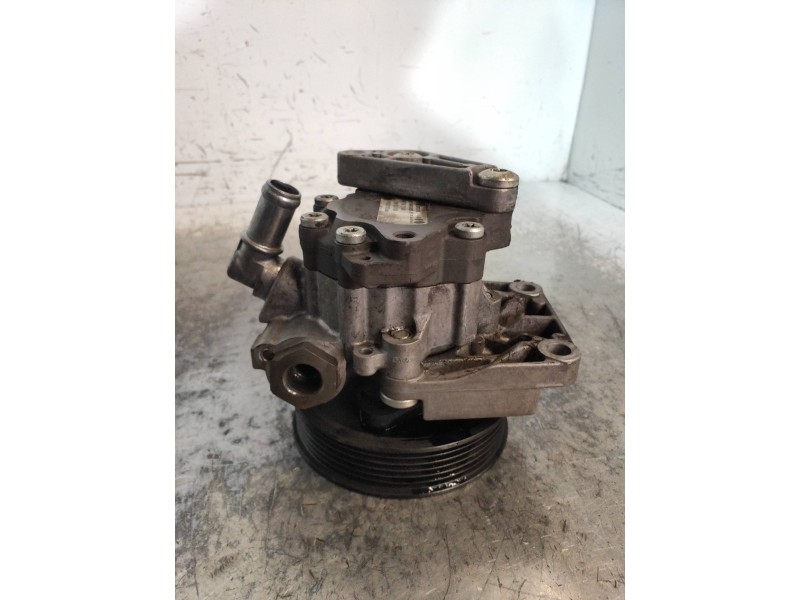 Recambio de bomba direccion para bmw serie 7 (e65/e66) 735i referencia OEM IAM 7696974105 675617501 