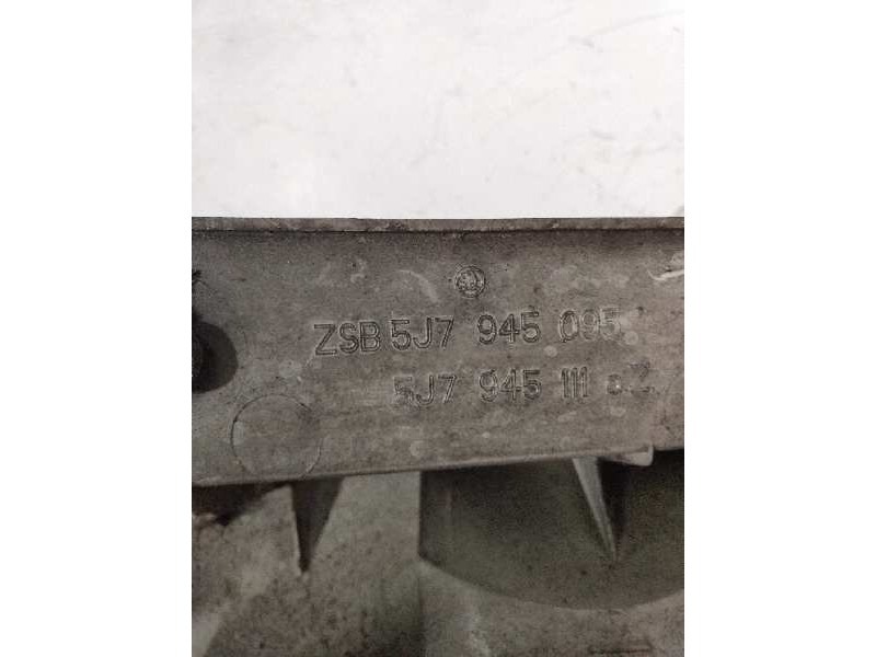 Recambio de piloto trasero izquierdo para skoda praktik 1.4 tdi referencia OEM IAM 5J7945095 5J7945111 
