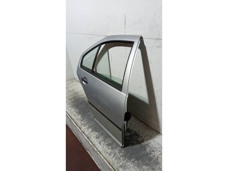 Recambio de puerta trasera derecha para volkswagen bora berlina (1j2) conceptline referencia OEM IAM   4P