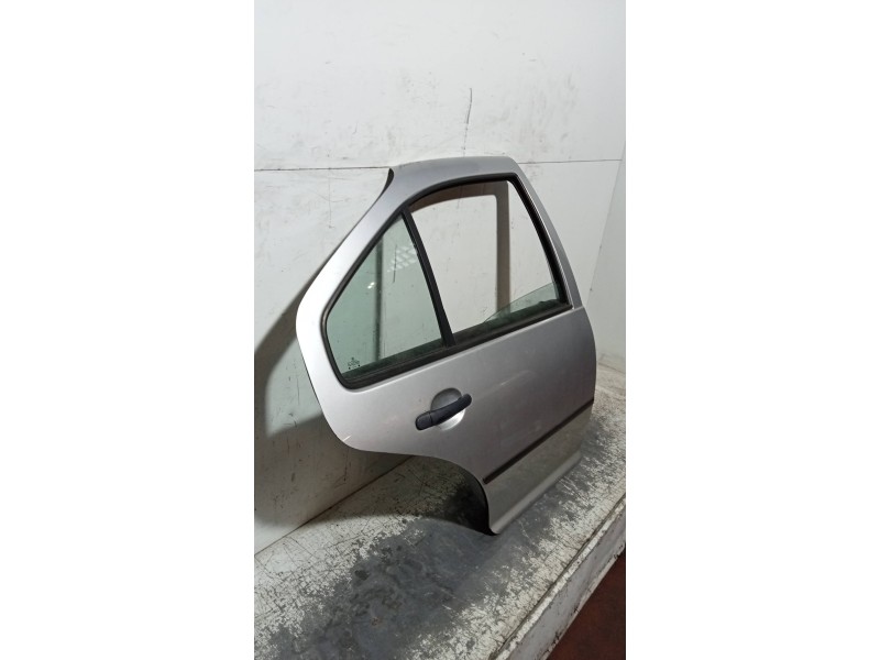 Recambio de puerta trasera derecha para volkswagen bora berlina (1j2) conceptline referencia OEM IAM   4P