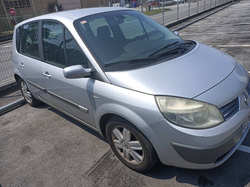 renault scenic ii del año 2005