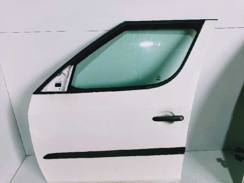 Recambio de puerta delantera izquierda para skoda praktik 1.4 tdi referencia OEM IAM   
