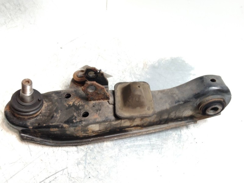 Recambio de brazo suspension inferior delantero izquierdo para hyundai h 100 2.5 diesel referencia OEM IAM   