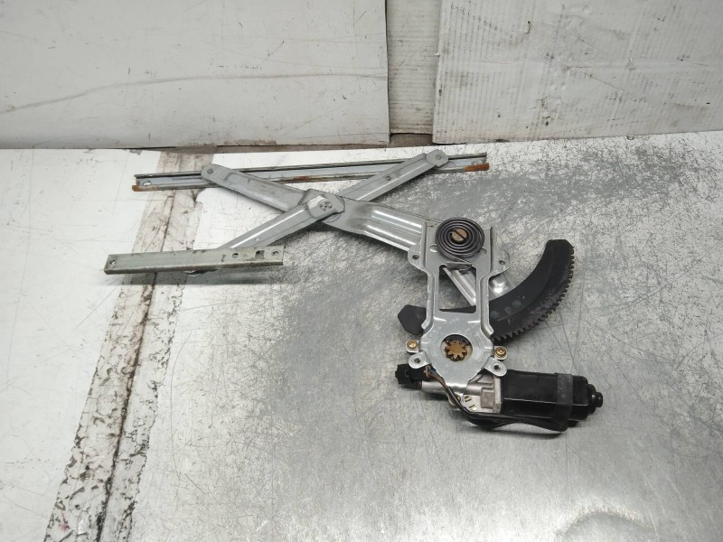 Recambio de elevalunas delantero derecho para ssangyong musso 2.9 turbodiesel cat referencia OEM IAM   5P