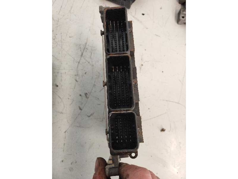 Recambio de centralita motor uce para nissan x-trail (t32) 360 referencia OEM IAM 0281032229 23710HX44A 8X