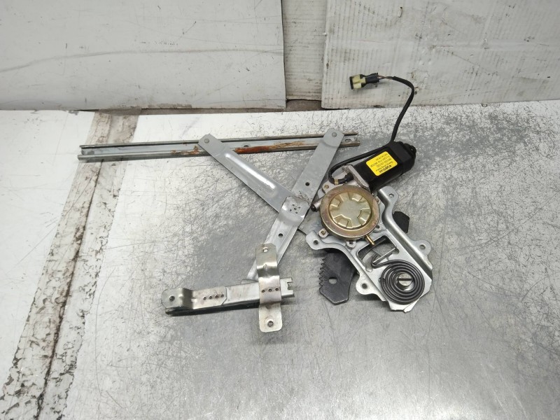 Recambio de elevalunas trasero derecho para ssangyong musso 2.9 turbodiesel cat referencia OEM IAM 8810005102  5P