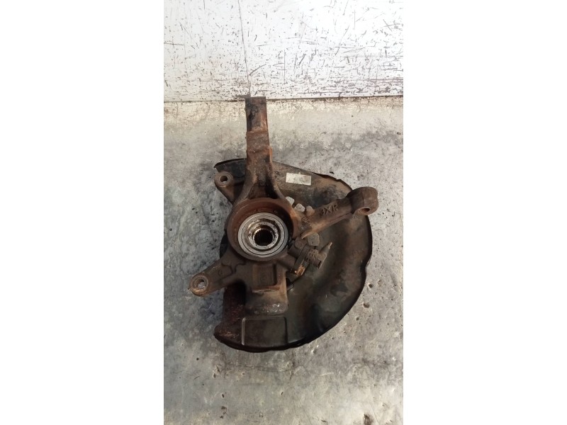 Recambio de mangueta delantera derecha para toyota rav 4 funcruiser (a1) 2.0 16v cat referencia OEM IAM   