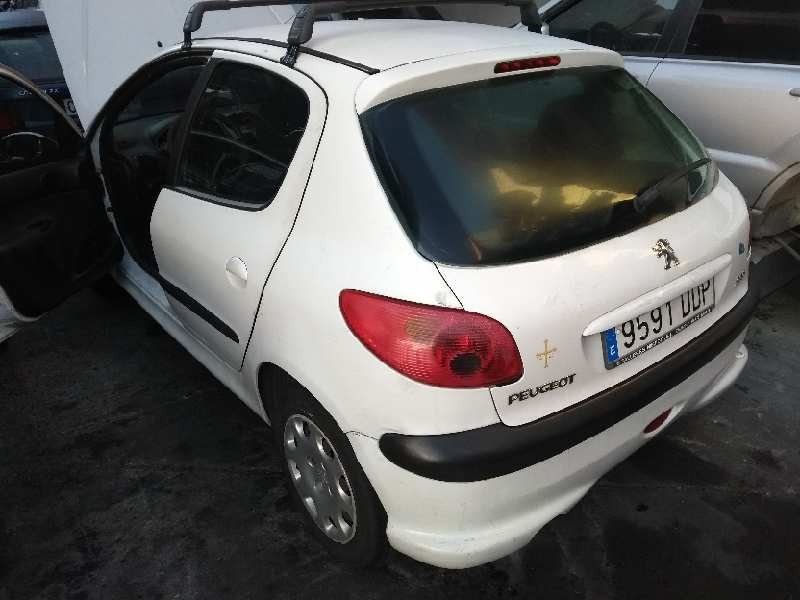 peugeot 206 berlina del año 2004