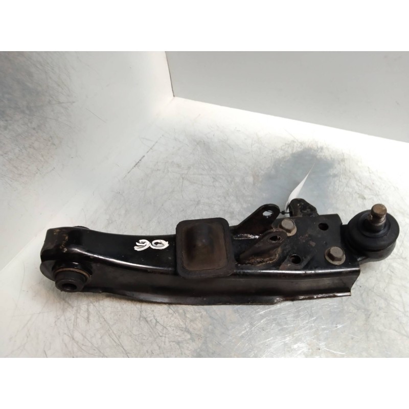 Recambio de brazo suspension inferior delantero derecho para hyundai h 1 2.5 crdi cat referencia OEM IAM   