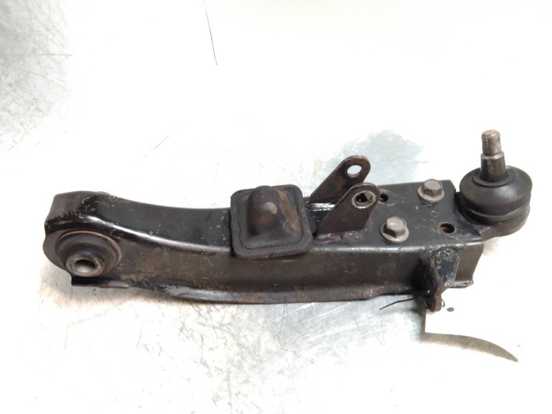 Recambio de brazo suspension inferior delantero izquierdo para hyundai h 1 2.5 crdi cat referencia OEM IAM   