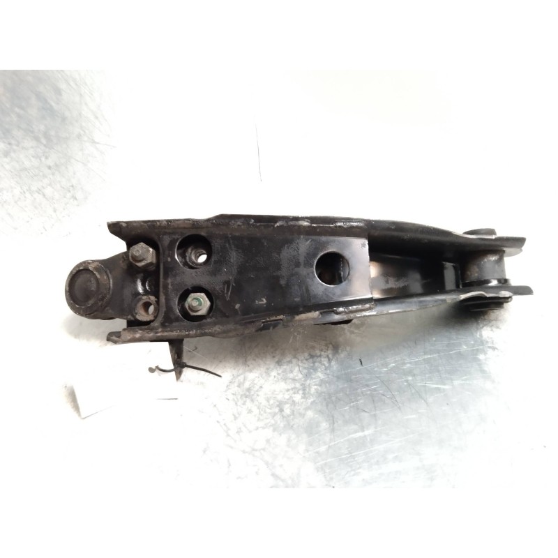 Recambio de brazo suspension inferior delantero izquierdo para hyundai h 1 2.5 crdi cat referencia OEM IAM   