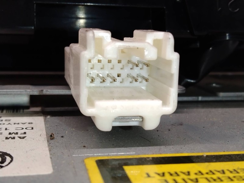 Recambio de sistema audio / radio cd para mazda 3 berlina (bk) 2.0 crdt sportive referencia OEM IAM 14794008  