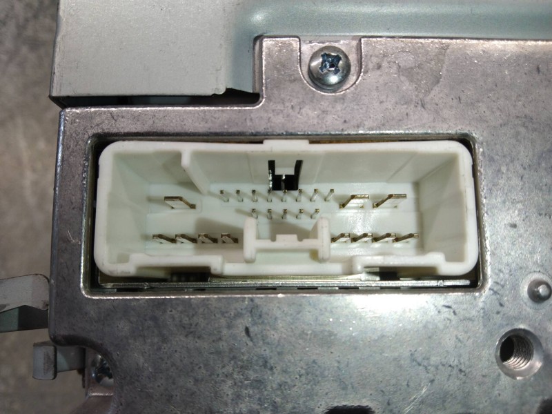 Recambio de sistema audio / radio cd para mazda 3 berlina (bk) 2.0 crdt sportive referencia OEM IAM 14794008  