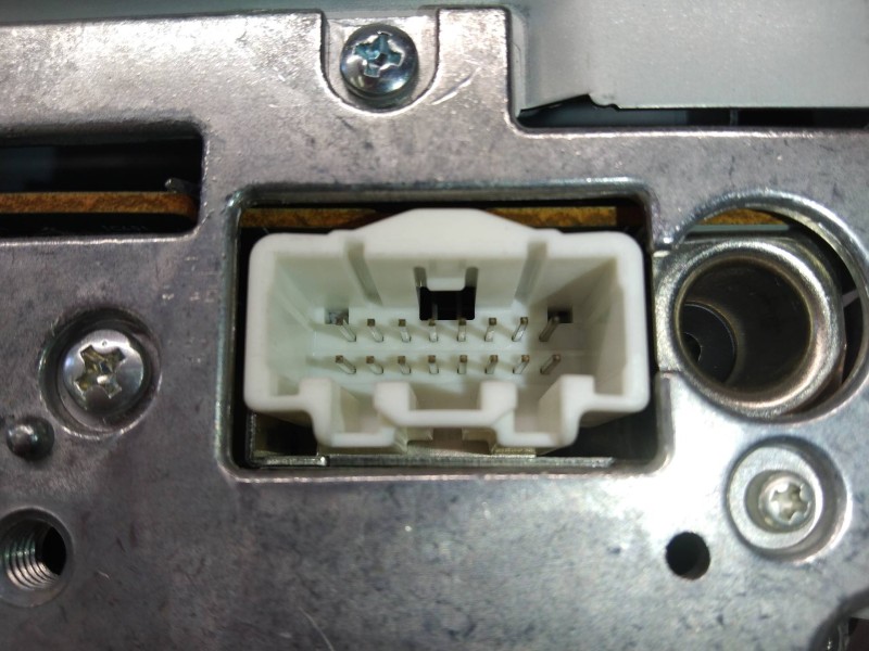 Recambio de sistema audio / radio cd para mazda 3 berlina (bk) 2.0 crdt sportive referencia OEM IAM 14794008  