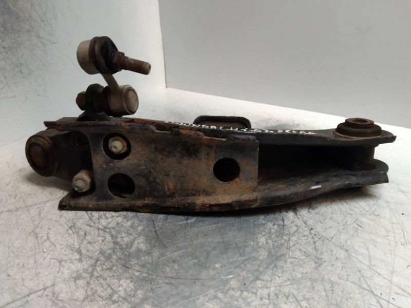 Recambio de brazo suspension inferior delantero derecho para hyundai h 1 h 1 furg.caja cerr.c. puerta referencia OEM IAM   