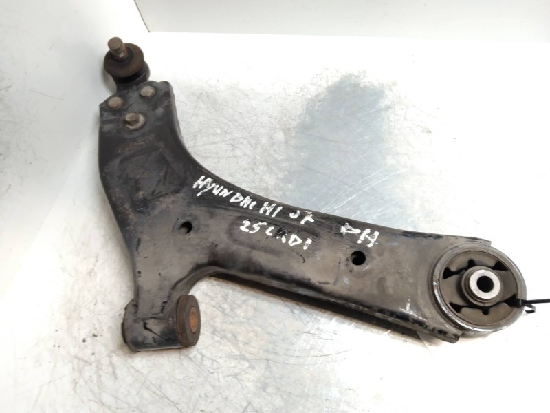 Recambio de brazo suspension inferior delantero derecho para hyundai h1 2.5 crdi cat referencia OEM IAM   