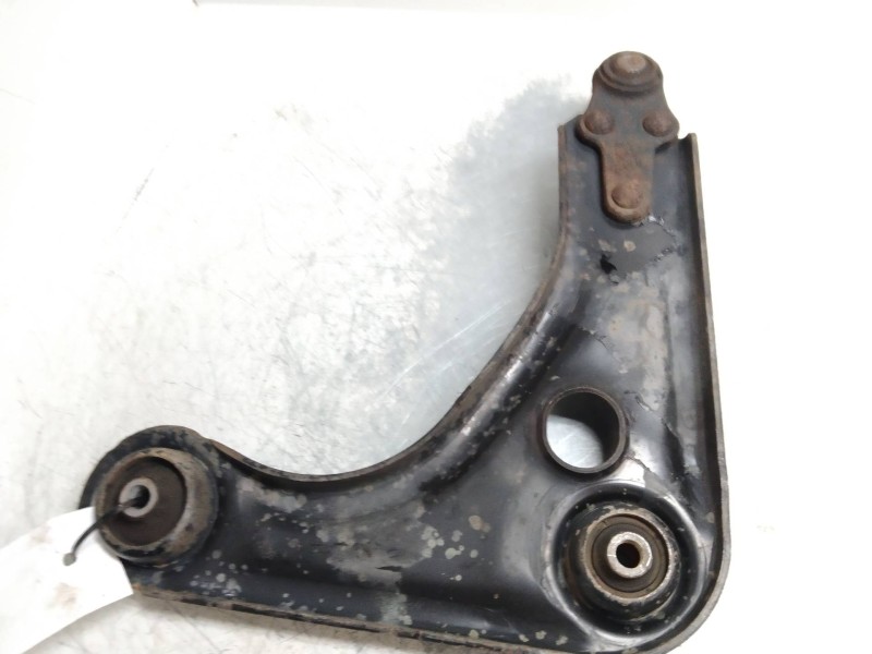 Recambio de brazo suspension inferior delantero derecho para ford ka (ccq) básico referencia OEM IAM   