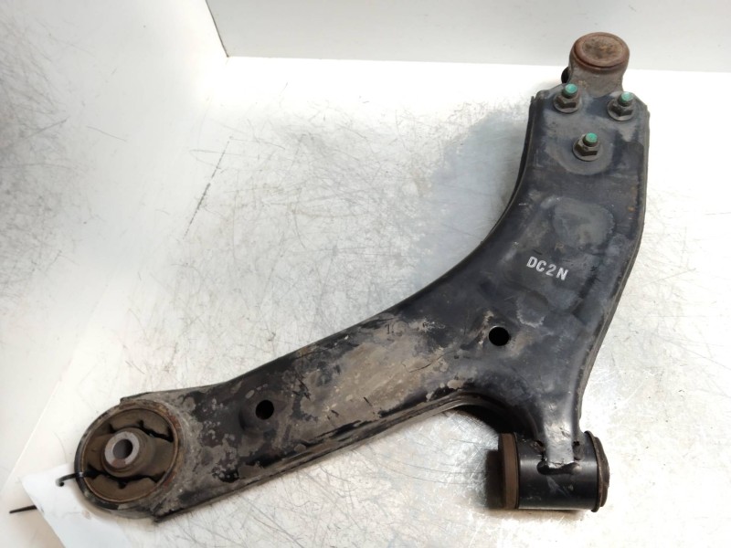 Recambio de brazo suspension inferior delantero derecho para hyundai h1 2.5 crdi cat referencia OEM IAM   