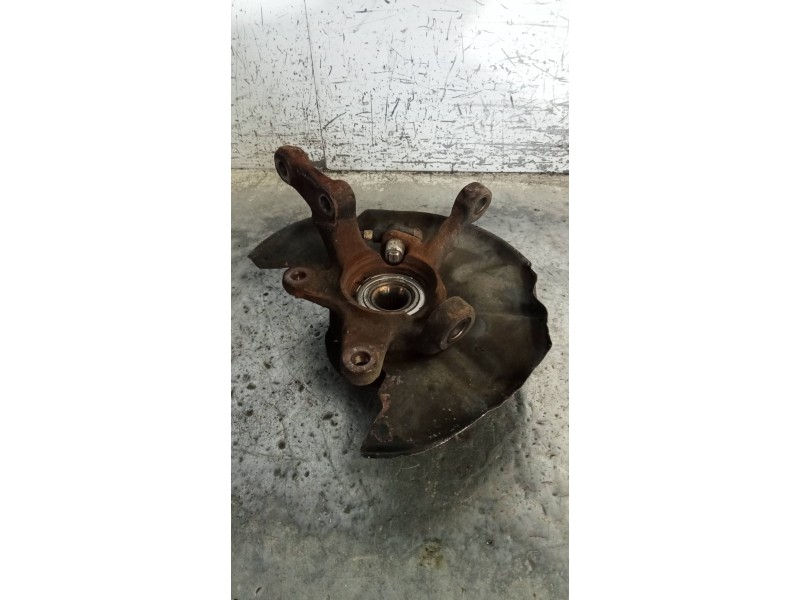 Recambio de mangueta delantera derecha para volvo serie 440 turbo referencia OEM IAM   